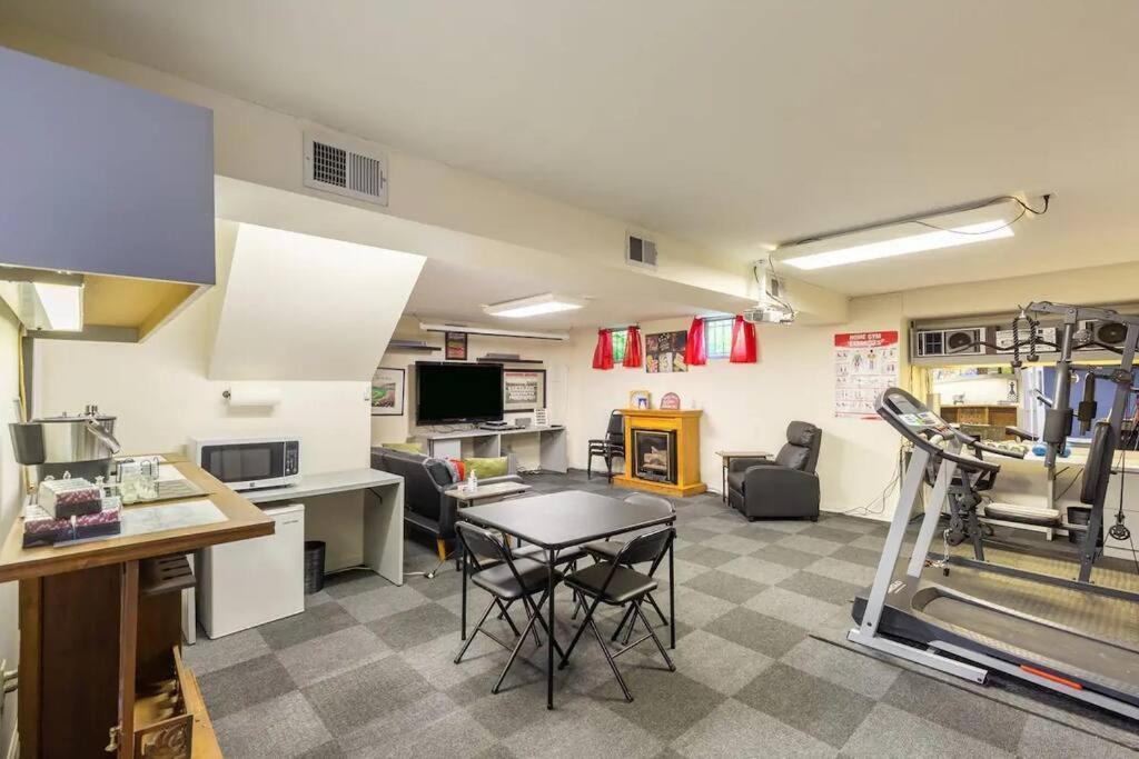 Lrge 5 Bedroom 9 Beds Near Dc-Pool, Hot Tub, Gym, Game Rm, Fire Pit Bowie Ngoại thất bức ảnh