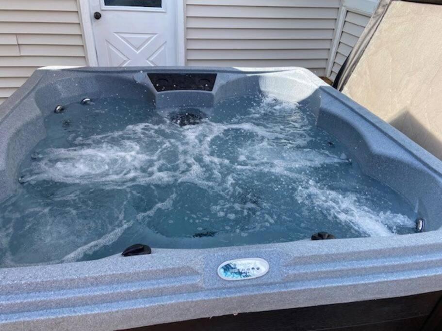Lrge 5 Bedroom 9 Beds Near Dc-Pool, Hot Tub, Gym, Game Rm, Fire Pit Bowie Ngoại thất bức ảnh